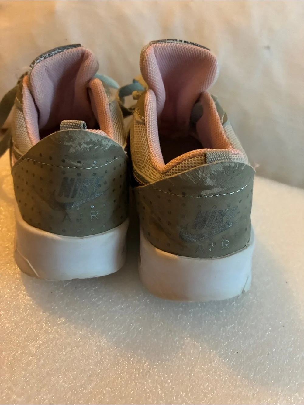 Nike Kids' Beige/Tan Mesh Running Sneakers